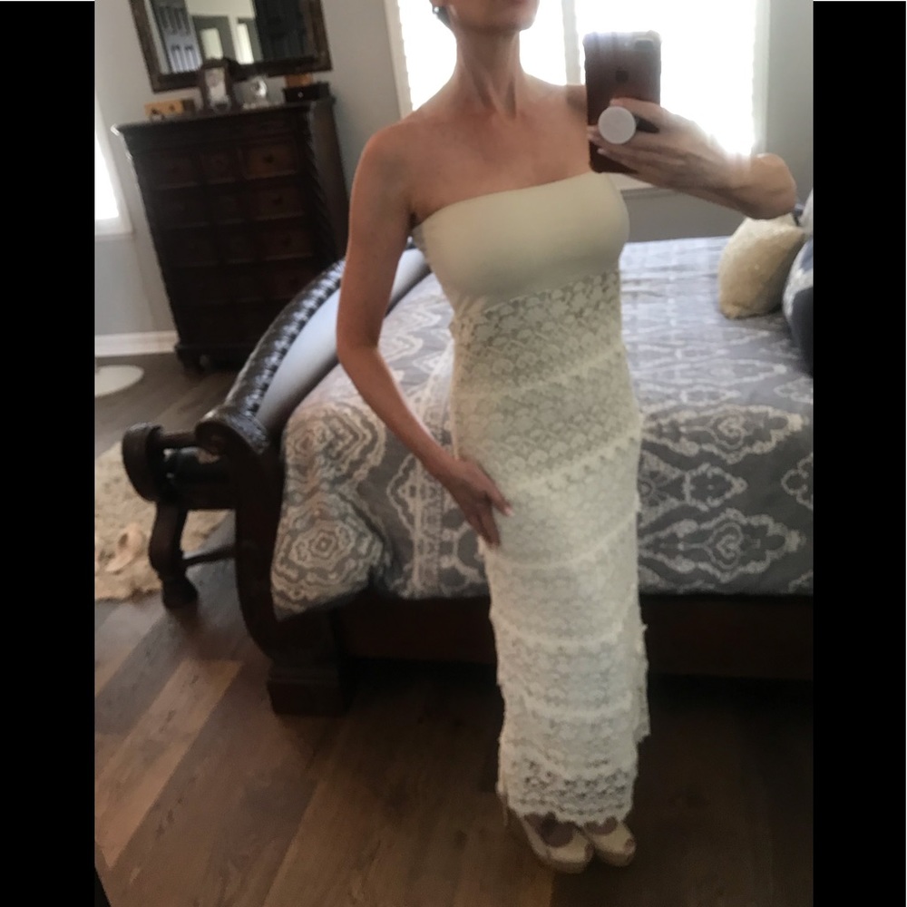 Solitaire by Ravi Khosla Ivory Crochet Lace Dress. NWOT. Size XS. - Picture 4 of 14